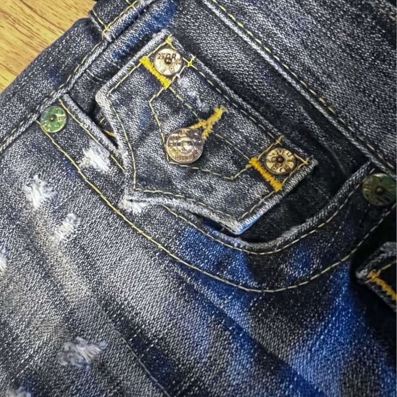 Skulls and roses True Religion Jeans - Picture 5 of 7
